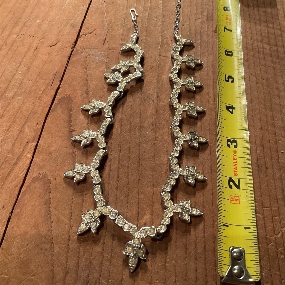 Vintage Sarah Coventry Silver Tone Rhinestone Fleur de Lis Design Necklace